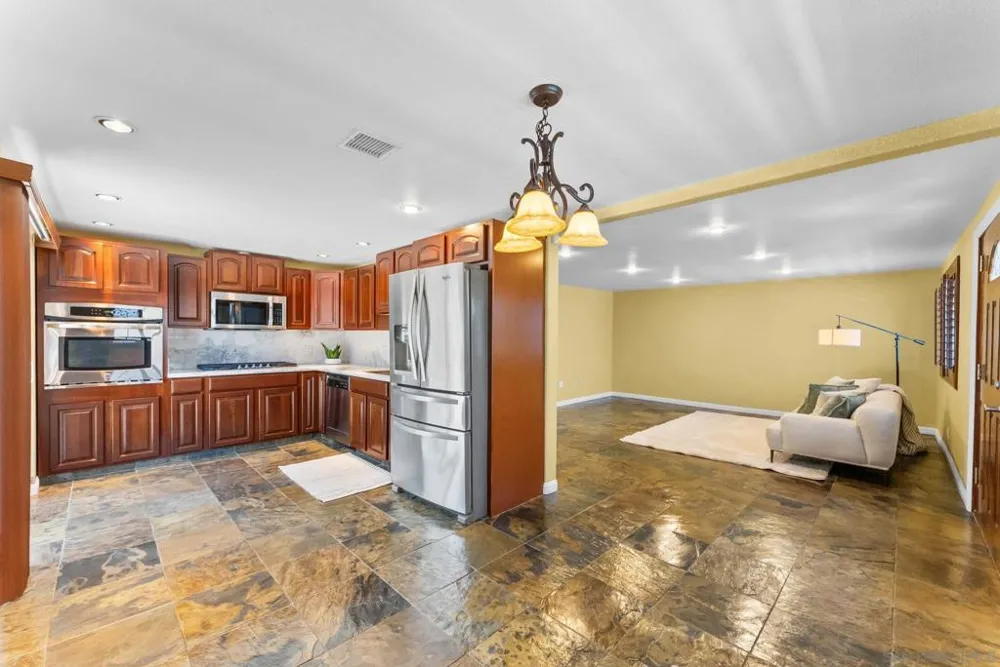 246 E 26th Street National City, CA 91950