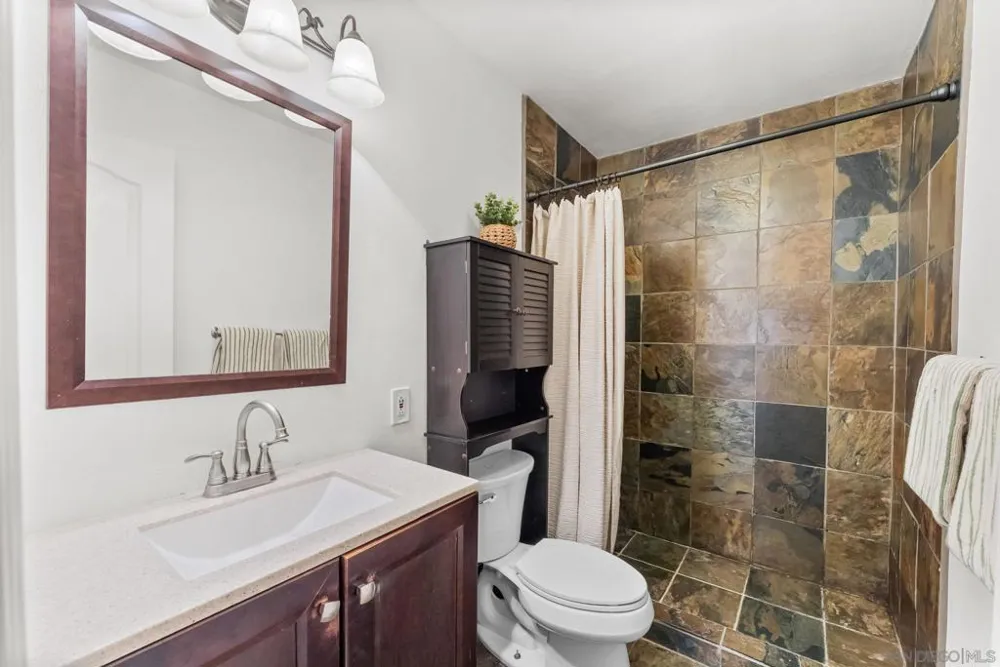 246 E 26th Street National City, CA 91950