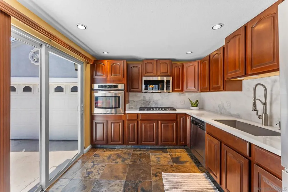 246 E 26th Street National City, CA 91950