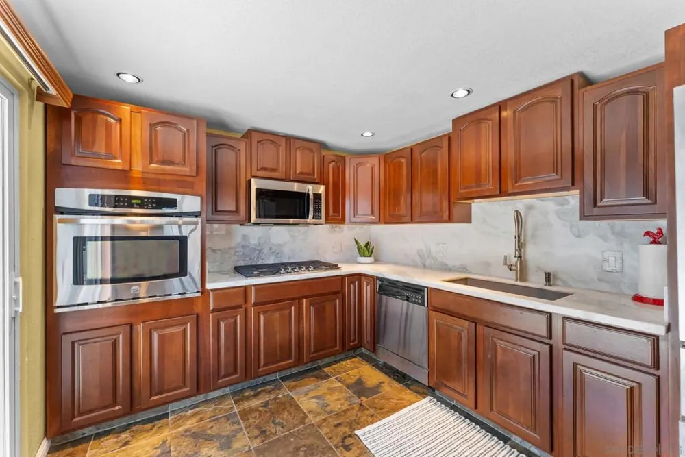 246 E 26th Street National City, CA 91950