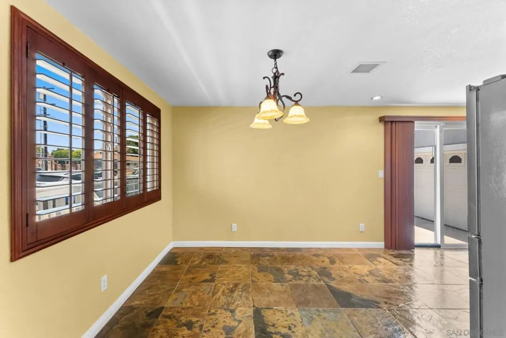 246 E 26th Street National City, CA 91950