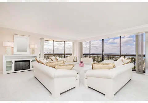 4100 Ocean Drive #1704