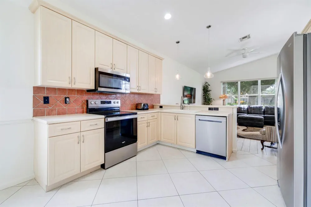 8200 Playa Del Sur Boulevard Lake Worth, FL 33467