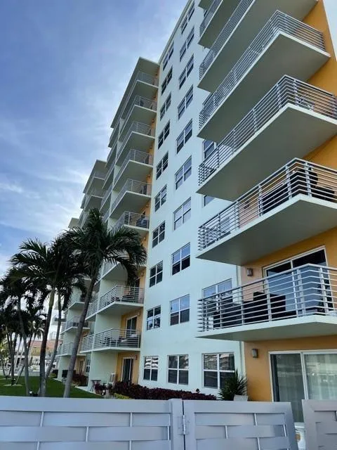 2900 NE 30th Street #5a Fort Lauderdale, FL 33306