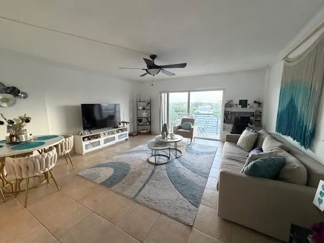 2900 NE 30th Street #5a Fort Lauderdale, FL 33306
