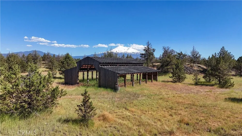 Amethyst Ave. Montague, CA 96064