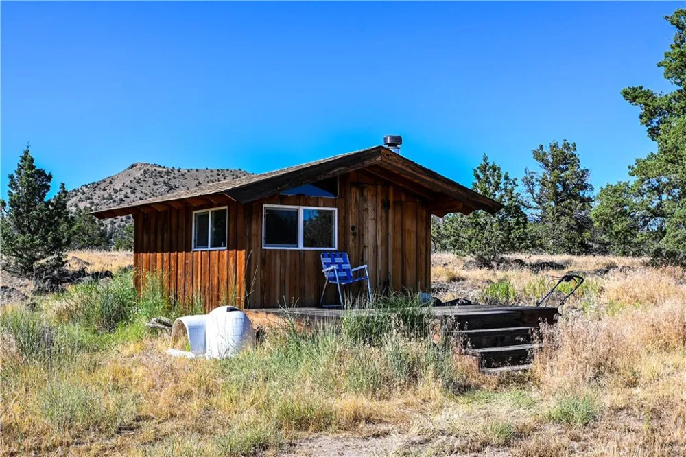 Amethyst Ave. Montague, CA 96064