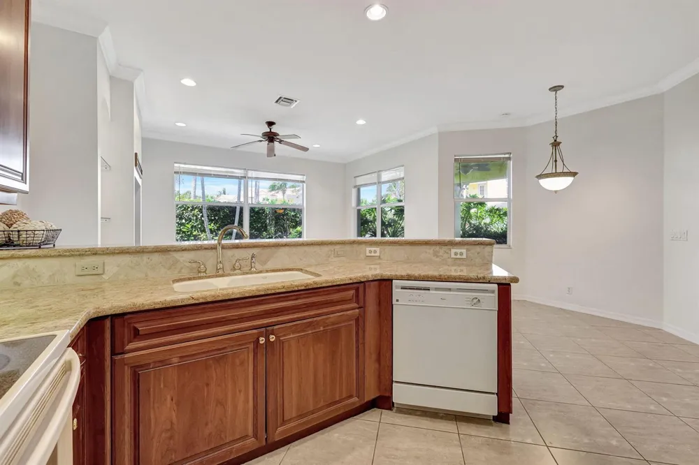 1907 Mariner Bay Boulevard Fort Pierce, FL 34949