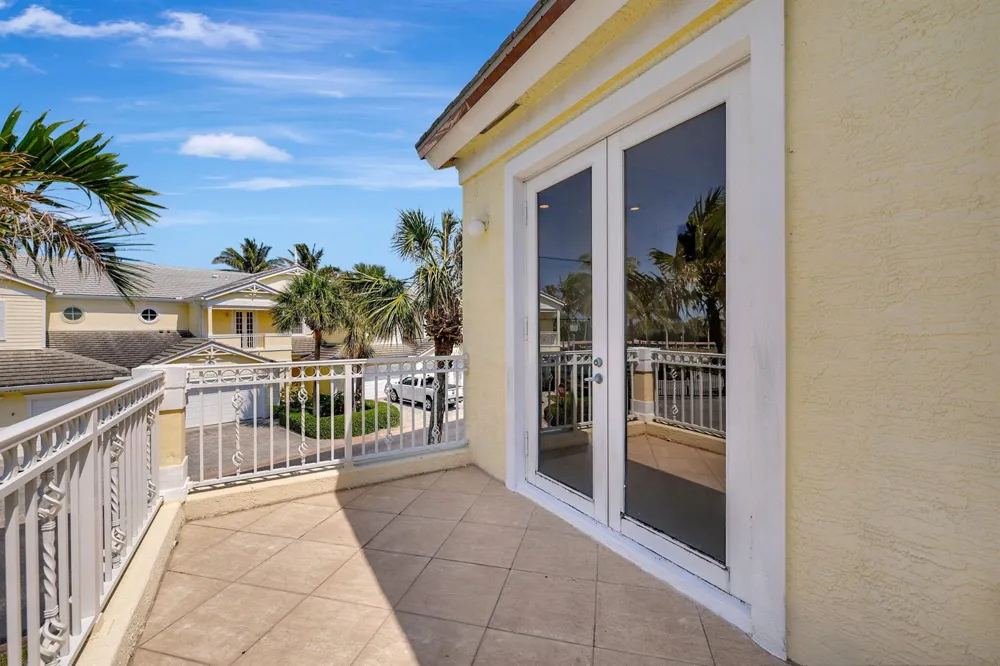 1907 Mariner Bay Boulevard Fort Pierce, FL 34949