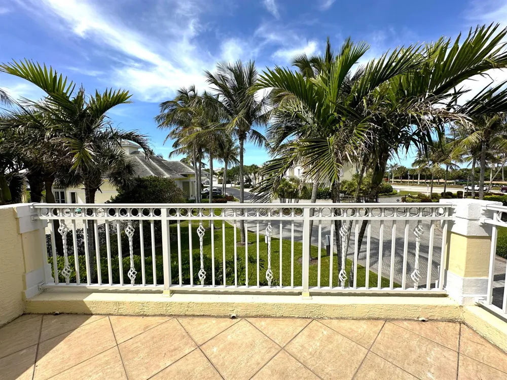 1907 Mariner Bay Boulevard Fort Pierce, FL 34949