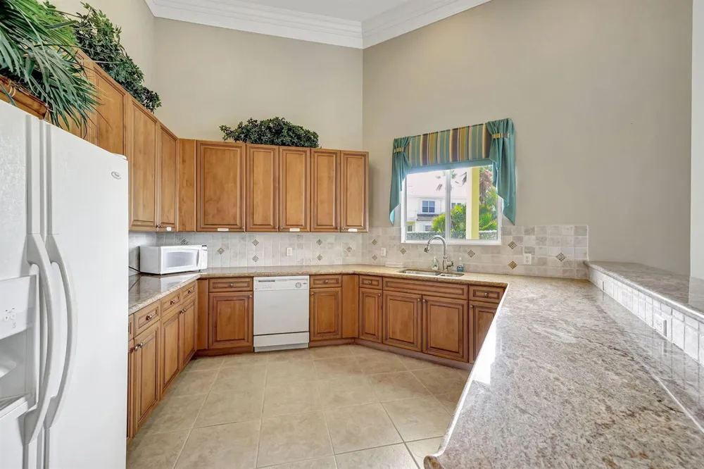 1907 Mariner Bay Boulevard Fort Pierce, FL 34949
