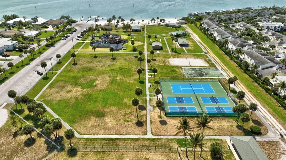 1907 Mariner Bay Boulevard Fort Pierce, FL 34949