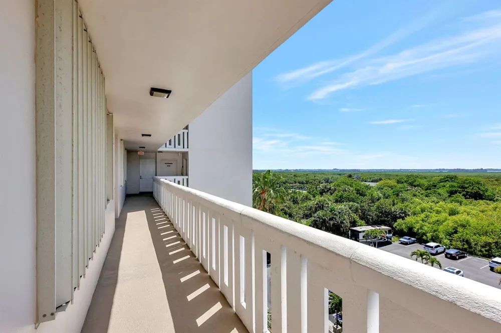 5055 Highway A1A #605 Hutchinson Island, FL 34949