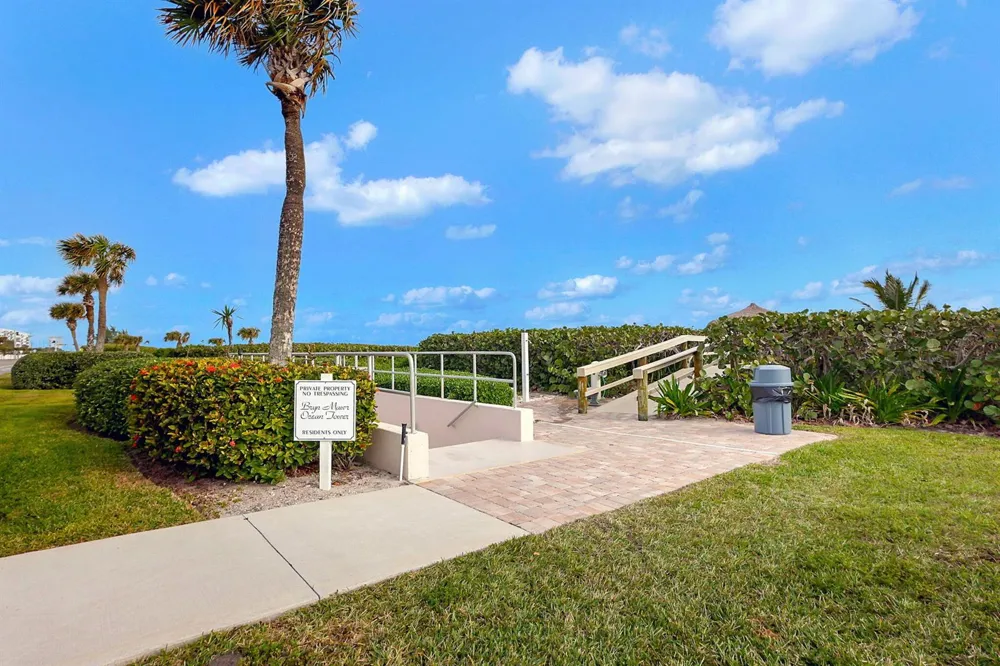 5055 Highway A1A #605 Hutchinson Island, FL 34949