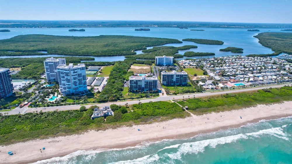 5055 Highway A1A #605 Hutchinson Island, FL 34949