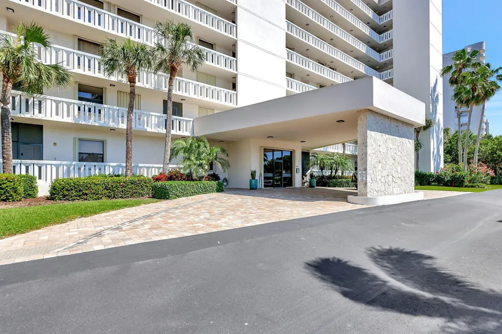 5055 Highway A1A #605 Hutchinson Island, FL 34949