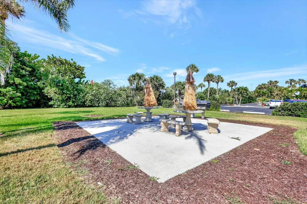 5055 Highway A1A #605 Hutchinson Island, FL 34949
