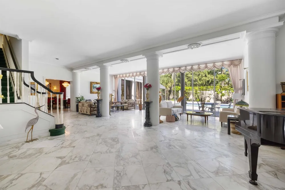 1048 S Ocean Boulevard Palm Beach, FL 33480