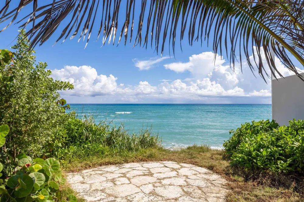 1048 S Ocean Boulevard Palm Beach, FL 33480