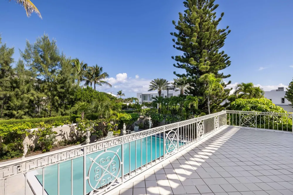 1048 S Ocean Boulevard Palm Beach, FL 33480