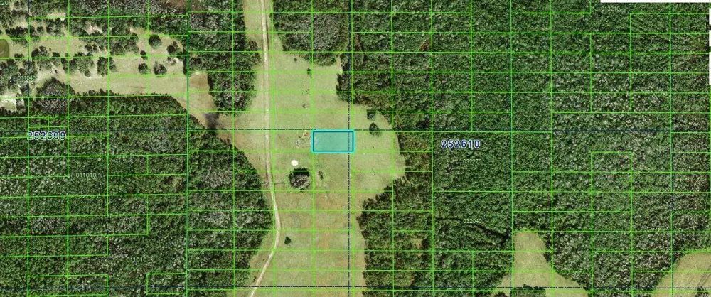 COMMONWEALTH AVENUE Polk City, FL 33868