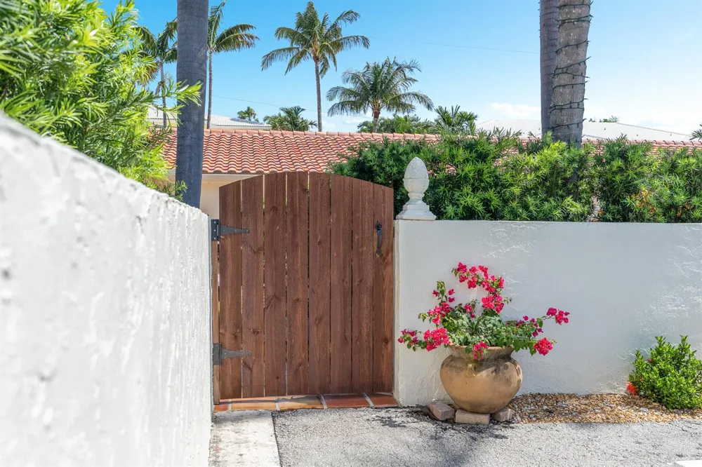 11 Tropical Drive #3 Ocean Ridge, FL 33435