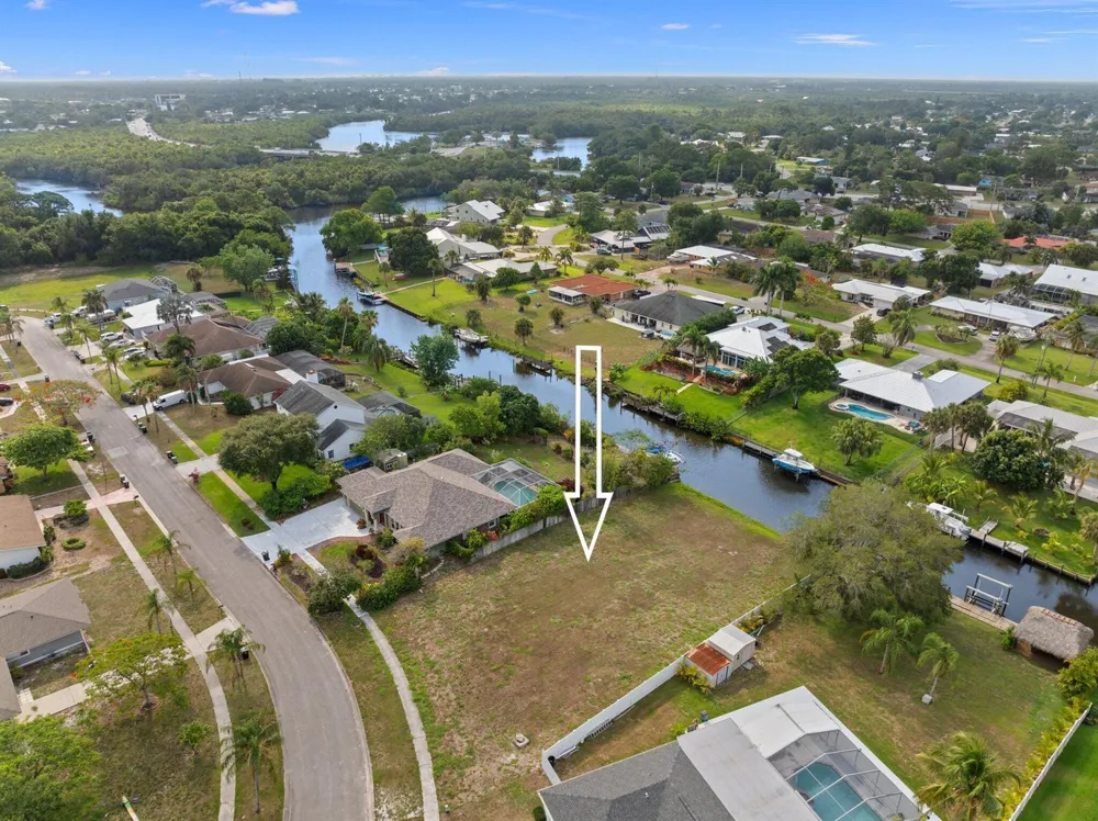 420 NE Cornwall Avenue Port St. Lucie, FL 34983