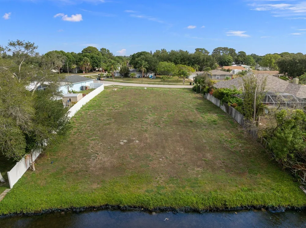 420 NE Cornwall Avenue Port St. Lucie, FL 34983