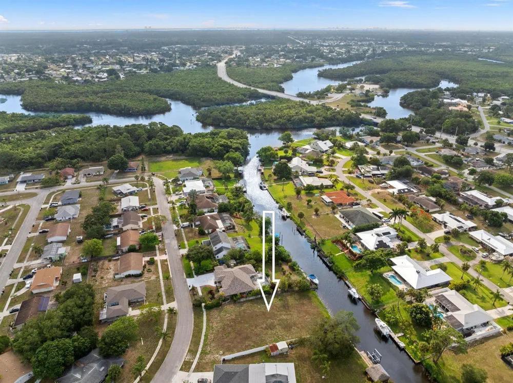 420 NE Cornwall Avenue Port St. Lucie, FL 34983