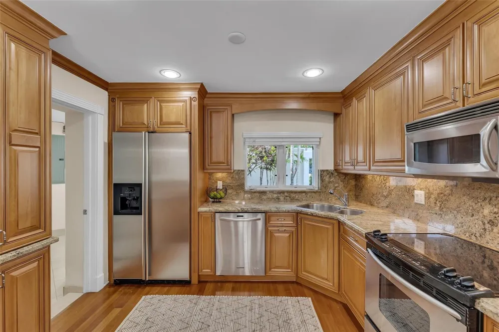 2840 NE 26th Court Fort Lauderdale, FL 33306