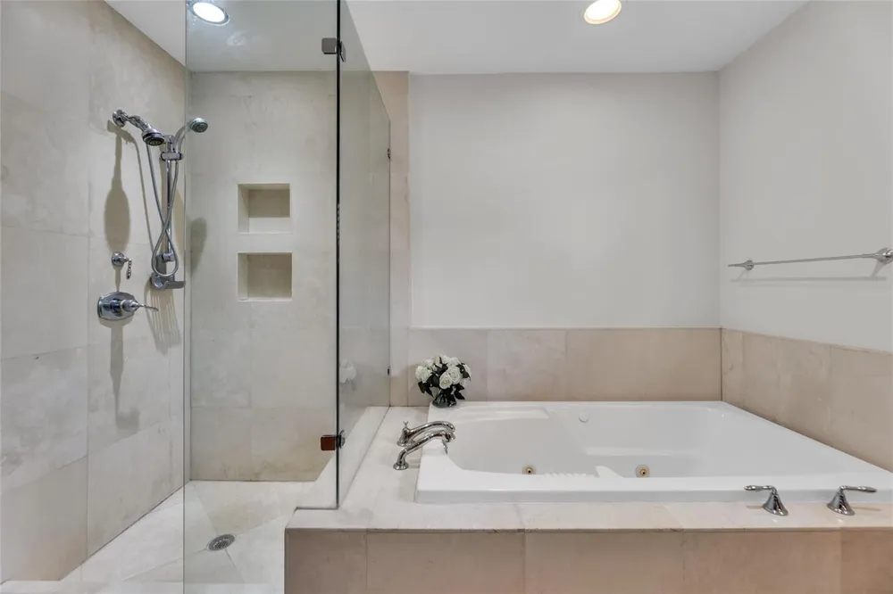 2840 NE 26th Court Fort Lauderdale, FL 33306