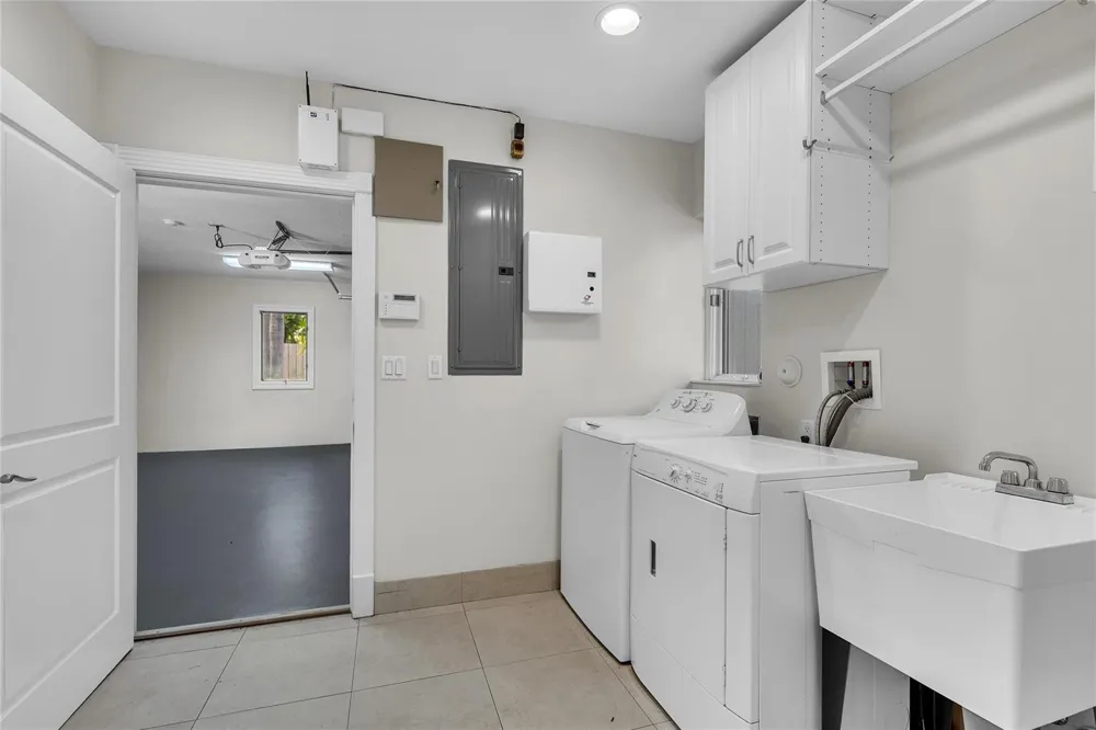 2840 NE 26th Court Fort Lauderdale, FL 33306