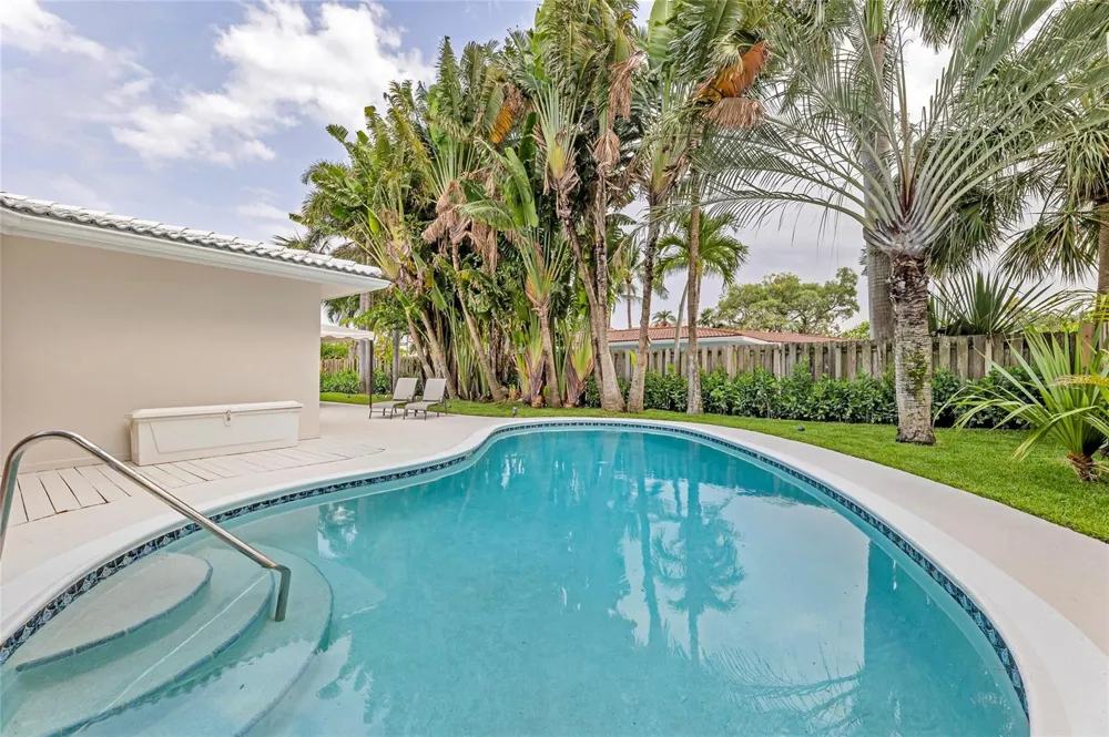 2840 NE 26th Court Fort Lauderdale, FL 33306