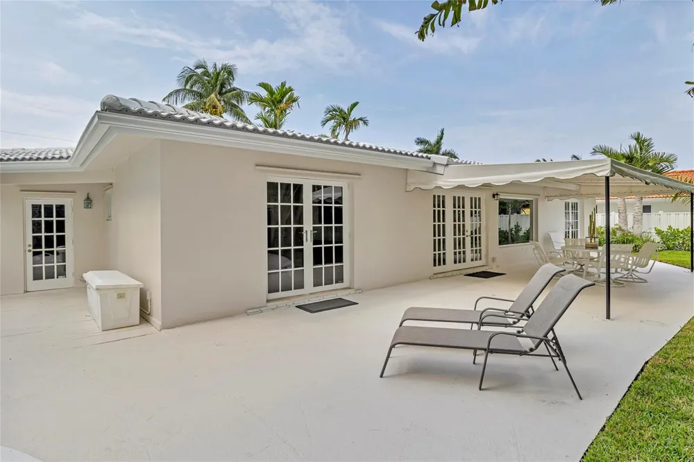 2840 NE 26th Court Fort Lauderdale, FL 33306