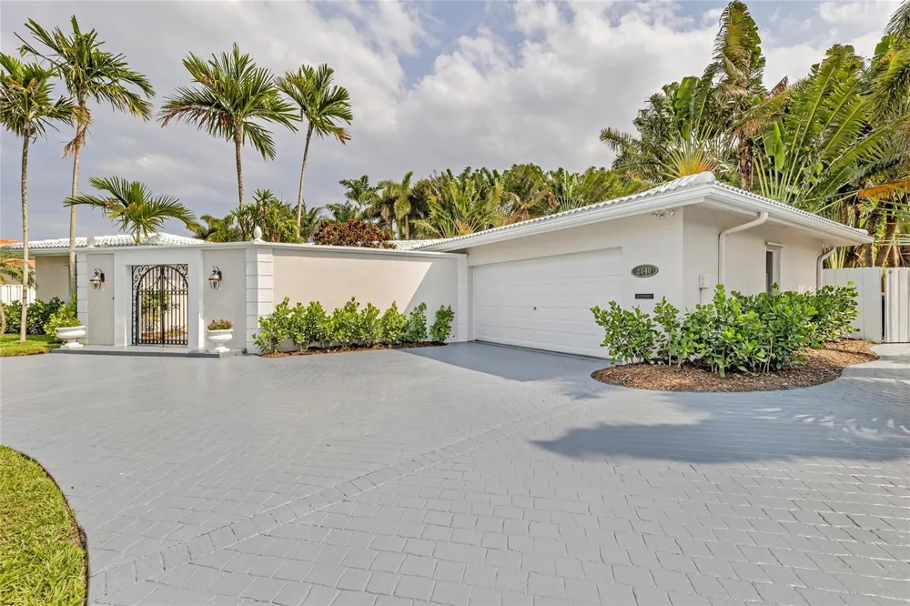 2840 NE 26th Court Fort Lauderdale, FL 33306