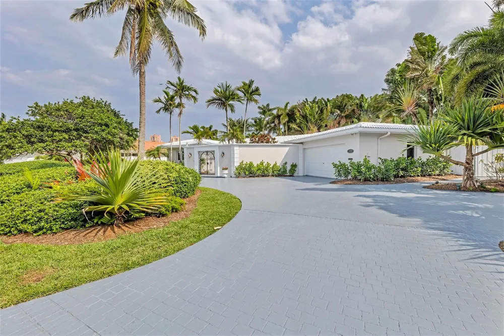 2840 NE 26th Court Fort Lauderdale, FL 33306