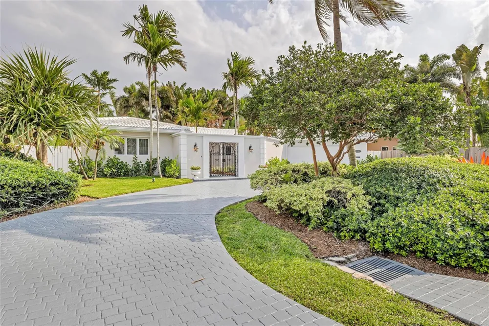 2840 NE 26th Court Fort Lauderdale, FL 33306