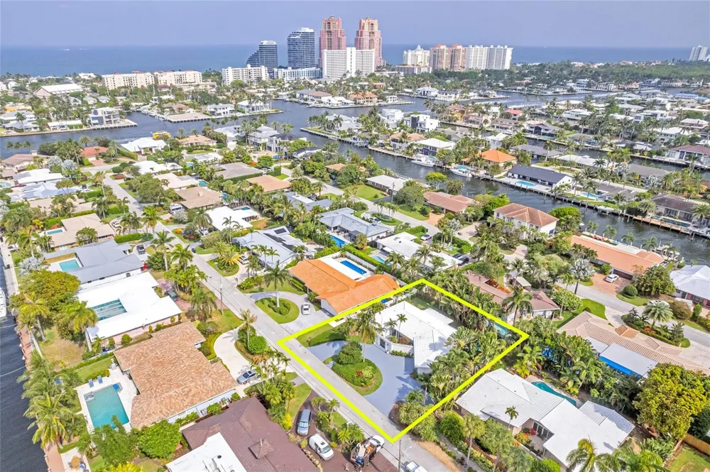 2840 NE 26th Court Fort Lauderdale, FL 33306