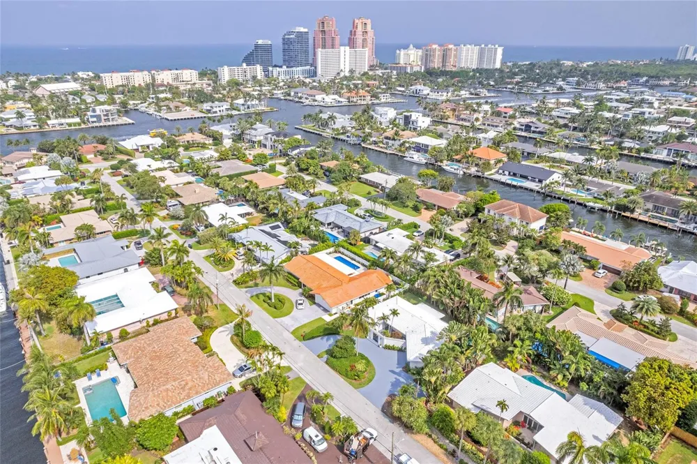 2840 NE 26th Court Fort Lauderdale, FL 33306