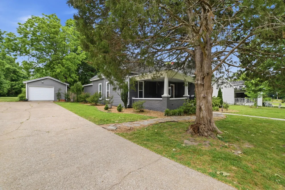 113 White St Martin, TN 38237