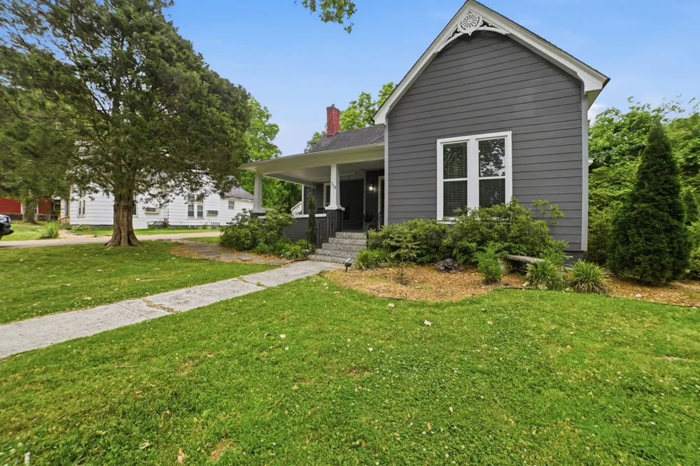 113 White St Martin, TN 38237