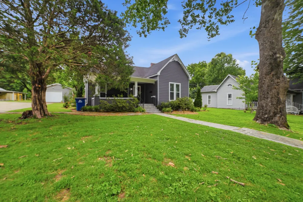 113 White St Martin, TN 38237