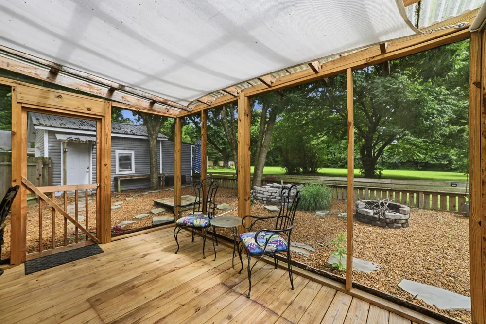 113 White St Martin, TN 38237