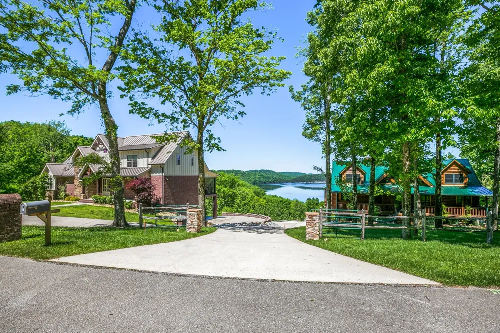 500 Maury Ln Smithville, TN 37166