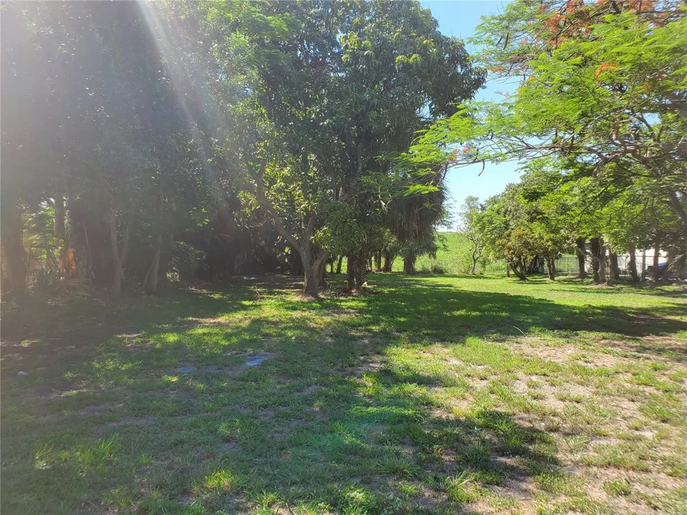 1697 E Main St Pahokee, FL 33476