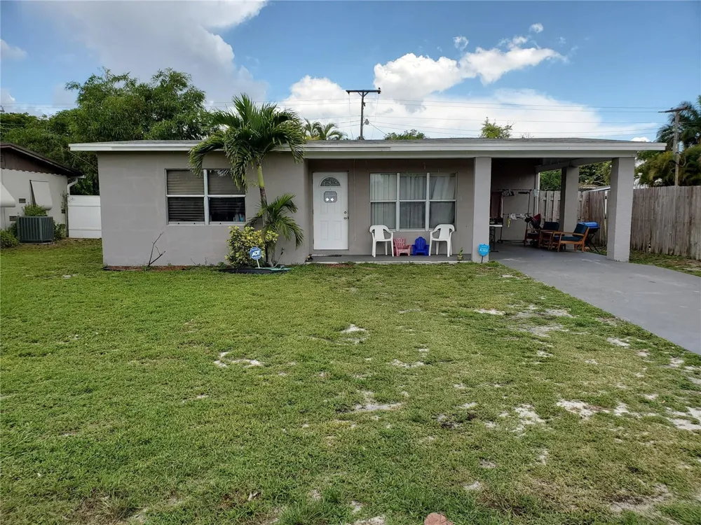 811 S Broadway Lantana, FL 33462