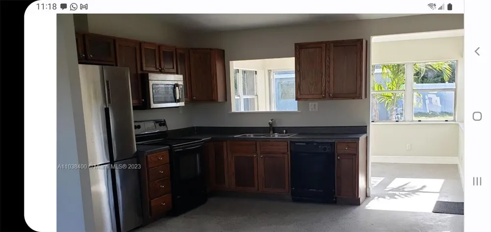 811 S Broadway Lantana, FL 33462