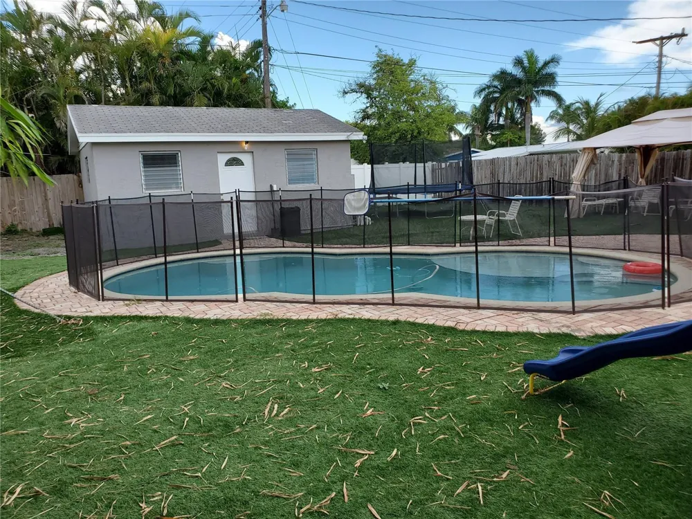 811 S Broadway Lantana, FL 33462