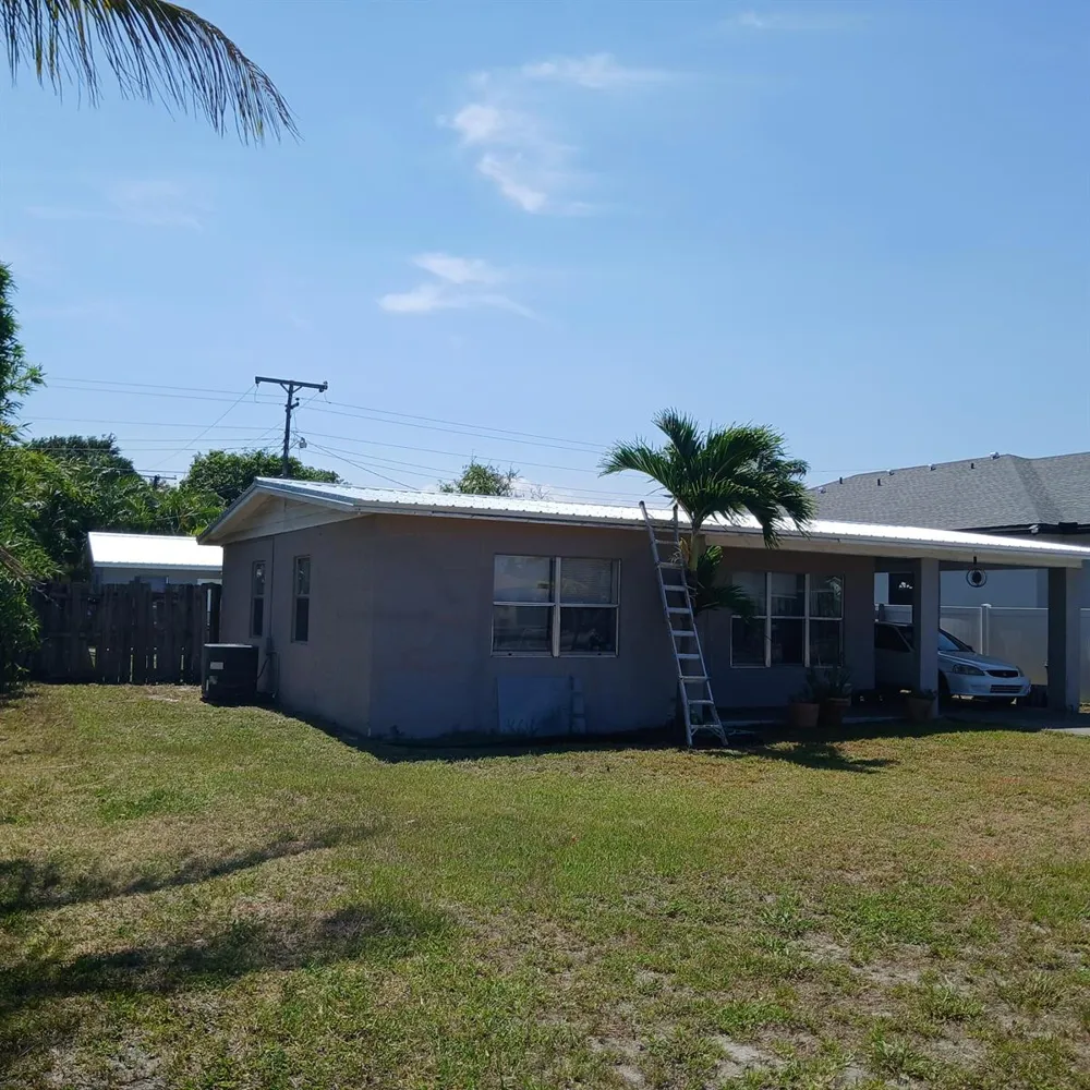 811 S Broadway Lantana, FL 33462