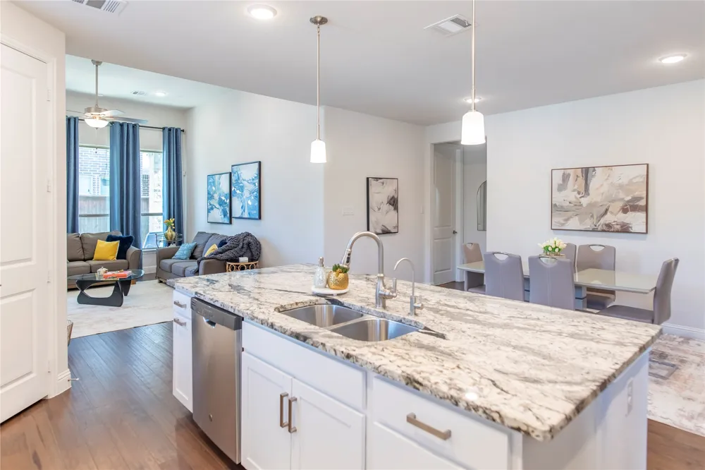 2280 Washington Drive Carrollton, TX 75010